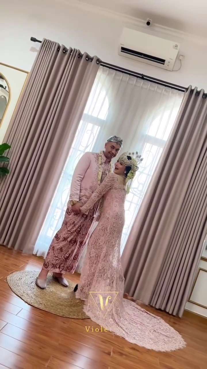 4 Bulan pacaran sudah ngebet nikah, 9 potret prewedding Mawar AFI dan Kevin Wazeng dengan adat Sunda