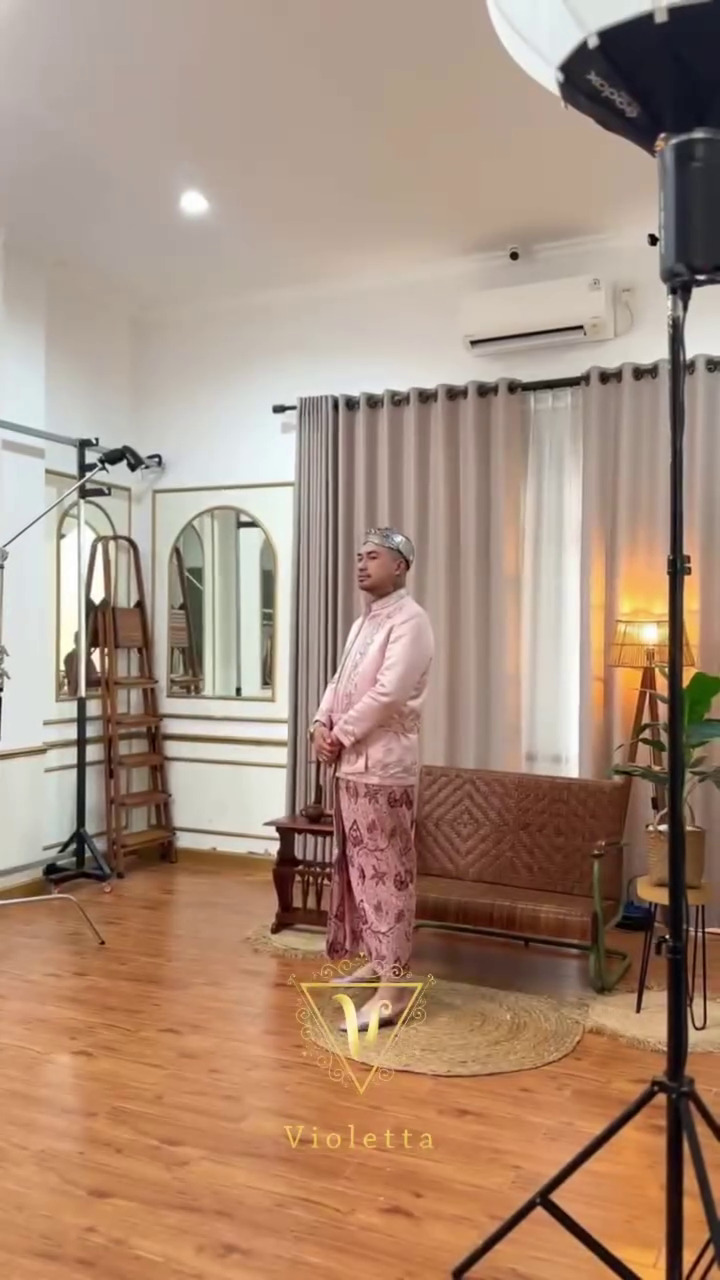 4 Bulan pacaran sudah ngebet nikah, 9 potret prewedding Mawar AFI dan Kevin Wazeng dengan adat Sunda