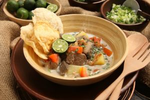 5 Resep bumbu soto daging sapi khas Nusantara untuk sajian Idul Adha, dari soto Betawi sampai Madura