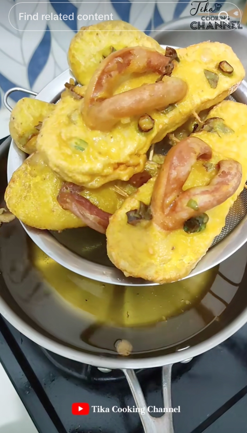Bukan tipuan AI, ini cara bikin sandal goreng jepit dari tempe dan sosis yang lucu dan gampang dibuat