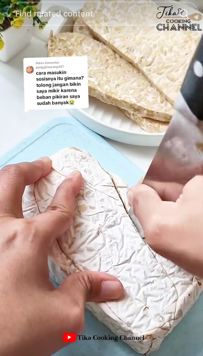 Bukan tipuan AI, ini cara bikin sandal goreng jepit dari tempe dan sosis yang lucu dan gampang dibuat