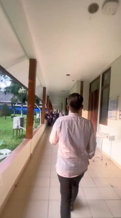 Bergelut dengan penyakit kini dirawat di rumah sakit, 7 potret Jaja Miharja nangis dijenguk Ruben Onsu