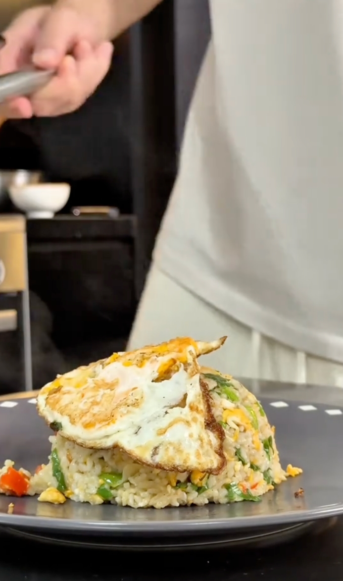 Kunci nasi goreng jadul wangi ala Nino Fernandez, minyak gorengnya campurin bahan satu ini