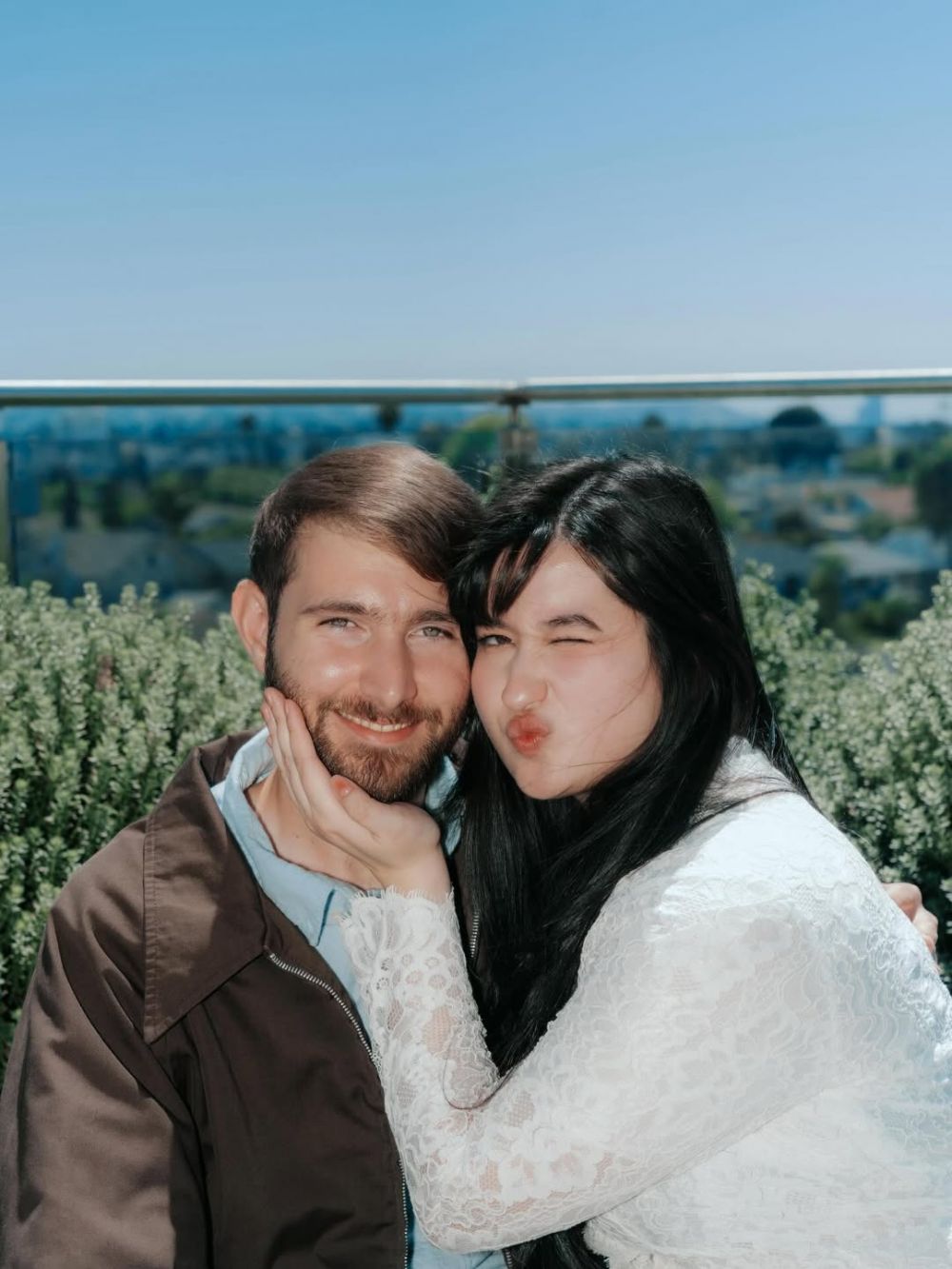 6 Fakta pernikahan Stephanie Poetri dan Asher Novkov-Bloom, putuskan tak pakai cincin kawin