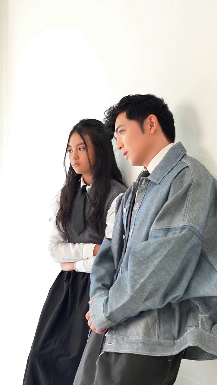 9 Potret photoshoot Nicky Tirta bareng putri semata wayang, paras awet mudanya bikin salfok