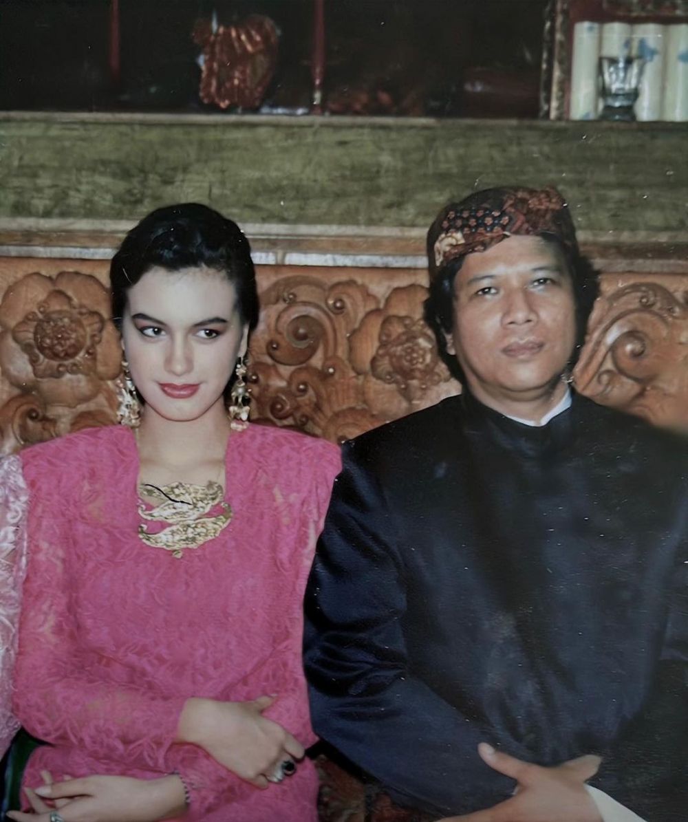 7 Potret lawas Sophia Latjuba, cantik dan awet mudanya tak banyak berubah meski kini berusia 54 tahun