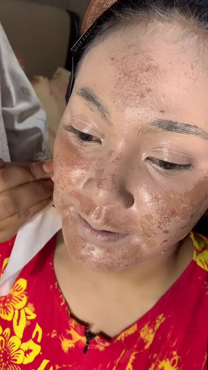 Tunjukkan complexion luntur meski pakai produk bagus, MUA ini jelaskan penyebab dan cara mengatasinya