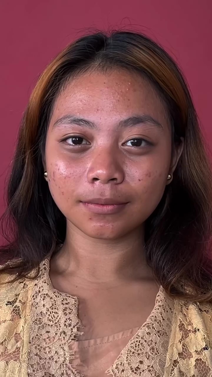 Awalnya tampak dempul, transformasi cewek kulit sawo matang pakai foundation putih hasilnya natural