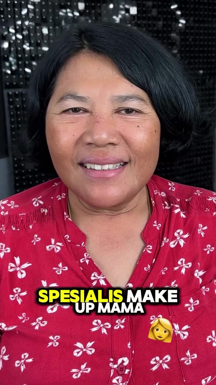 Transformasi guru SD dirias soft classic makeup ini bikin pangling, hidung jambu jadi auto mancung