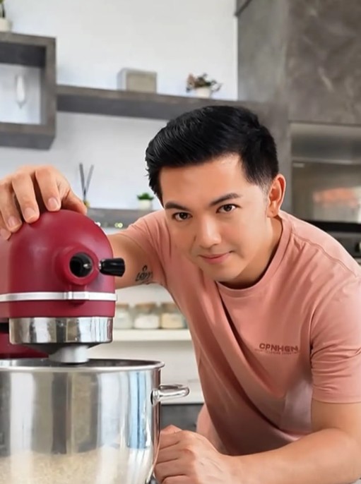 Dulu artis FTV kini jadi pastry chef, ini 7 cara Nicky Tirta menata dapurnya tetap clean dan minimalis