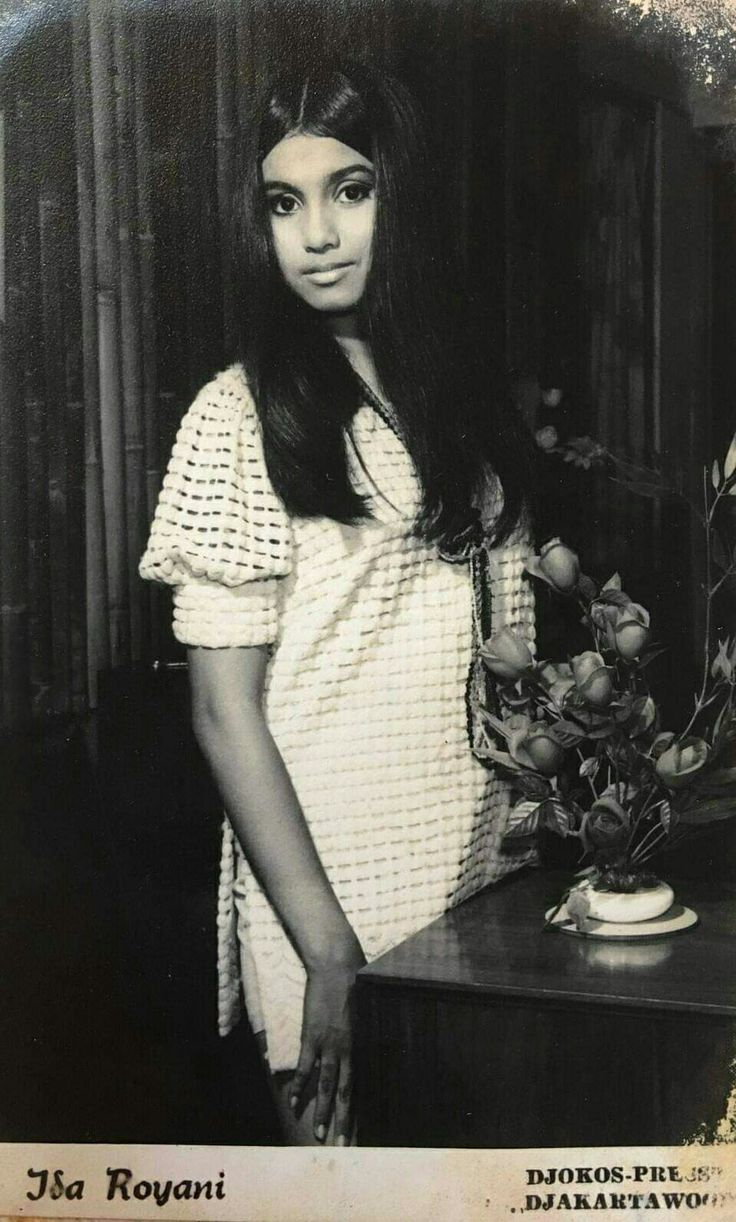 Istri Keenan Nasution, Ida Royani seleb era 70-an, masa mudanya mirip Nia Ramadhani, 9 potret lawasnya