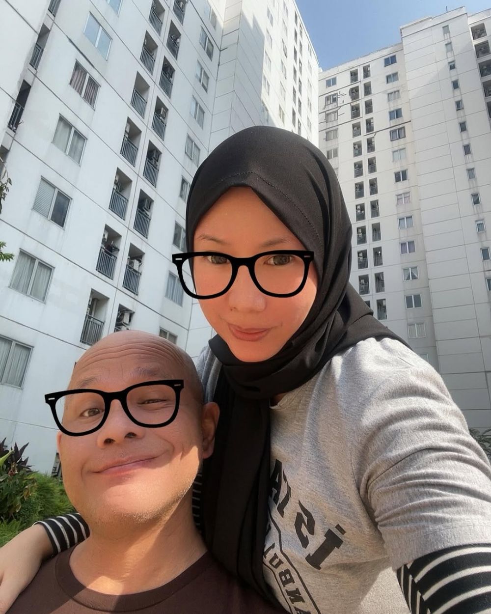 9 Potret terbaru kondisi Harry Pantja 'Dunia Lain' usai 9 tahun idap stroke, kondisi perlahan membaik