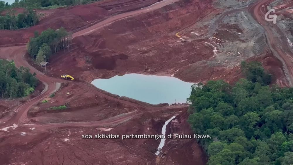 8 Potret before-after Raja Ampat usai jadi tambang nikel beroperasi, hutan mulai gundul