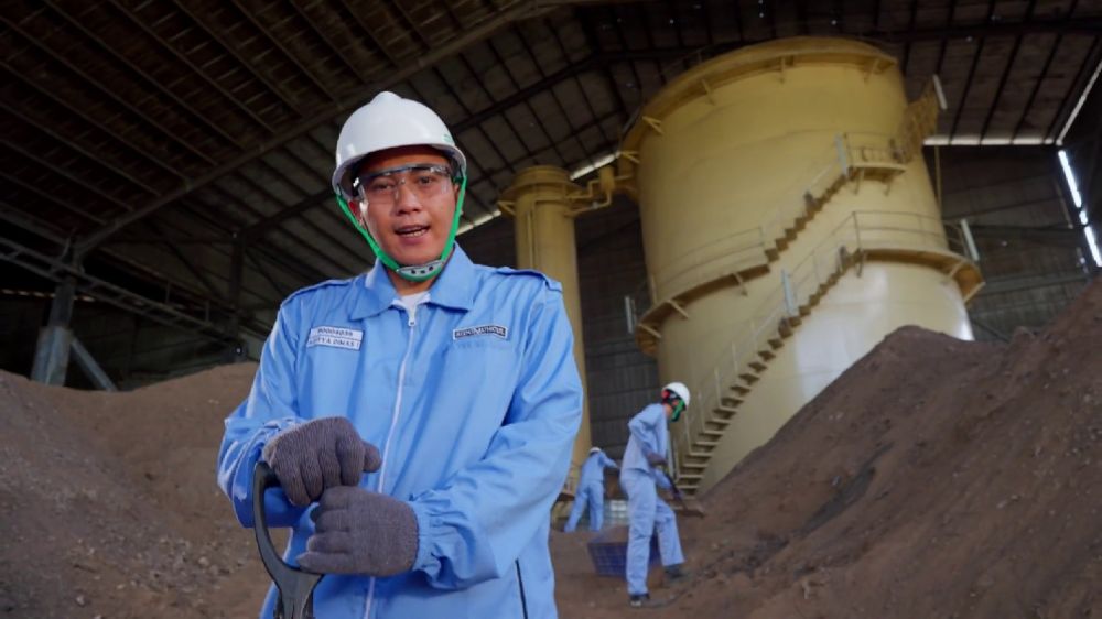 Kisah energi terbarukan di setiap sachet Kuku Bima, segar di badan dan ringan bagi Bumi