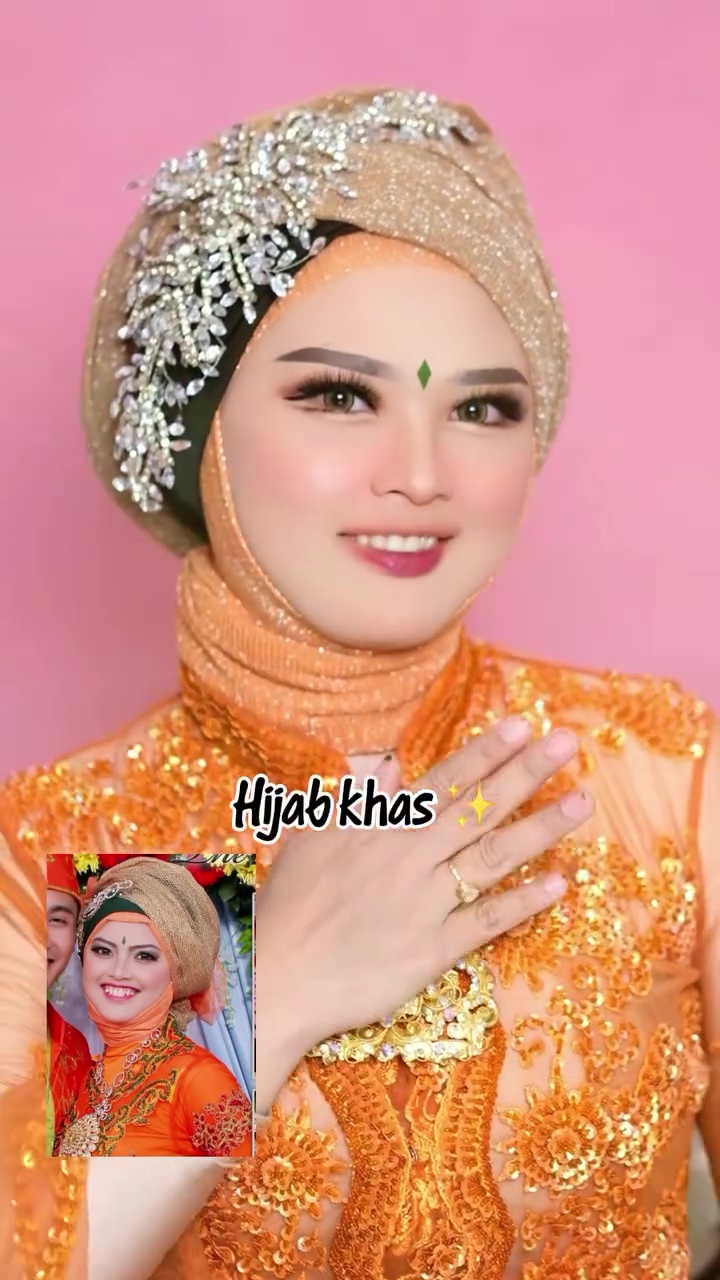 Cewek ini remake riasan ala 2015 dengan sentuhan modern look, transformasi makeup-nya bikin takjub