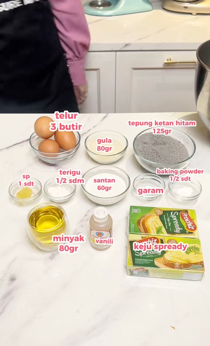 Cara bikin bolu ketan hitam keju lumer viral antiambyar, tak perlu oven, cuma kukus doang