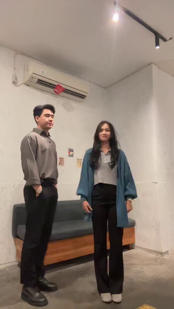 6 Tahun single usai putus dari pacar bule, ini 9 potret kemesraan Dea Annisa dan Achmad Zacky