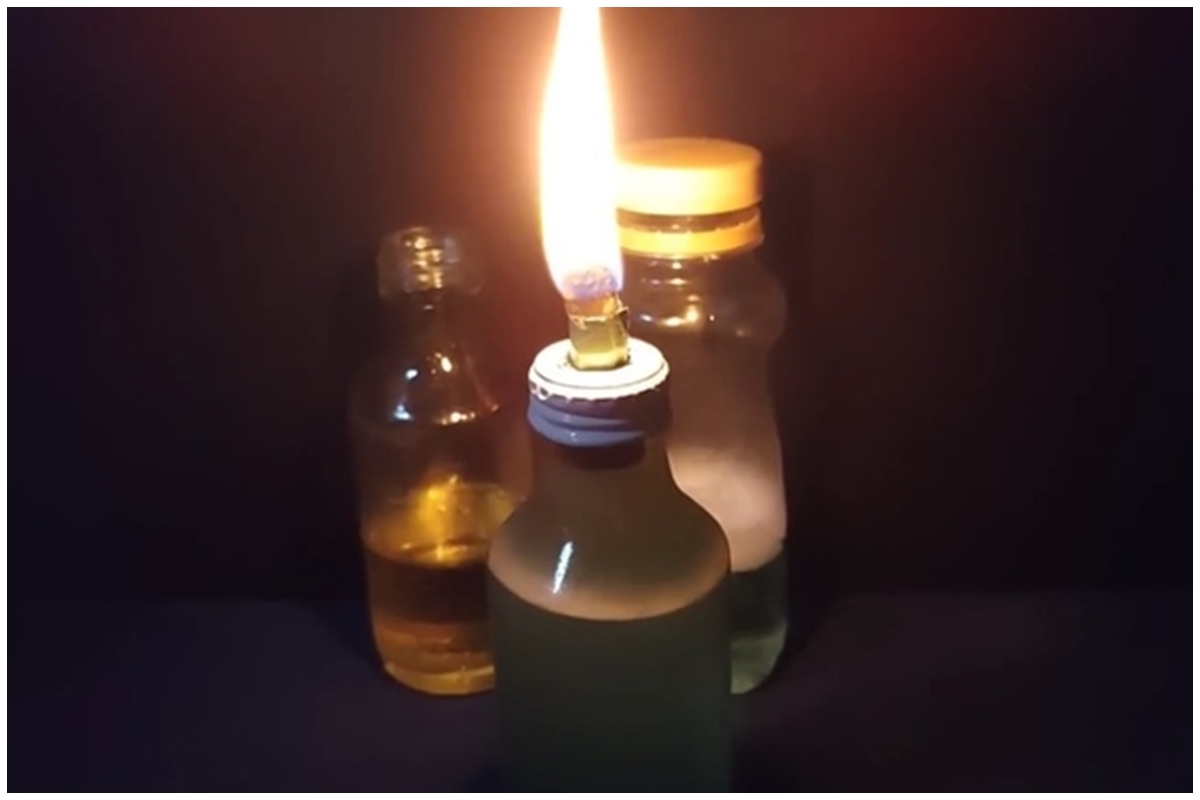 Trik bikin pengganti minyak tanah buat lampu teplok dari sabun cuci piring, praktis dipakai kapan saja
