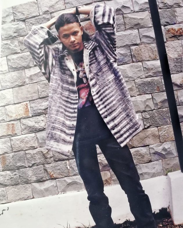 Dikenal sebagai musisi ternyata dulunya cover boy, ini 9 potret lawas Armand Maulana jadi model remaja