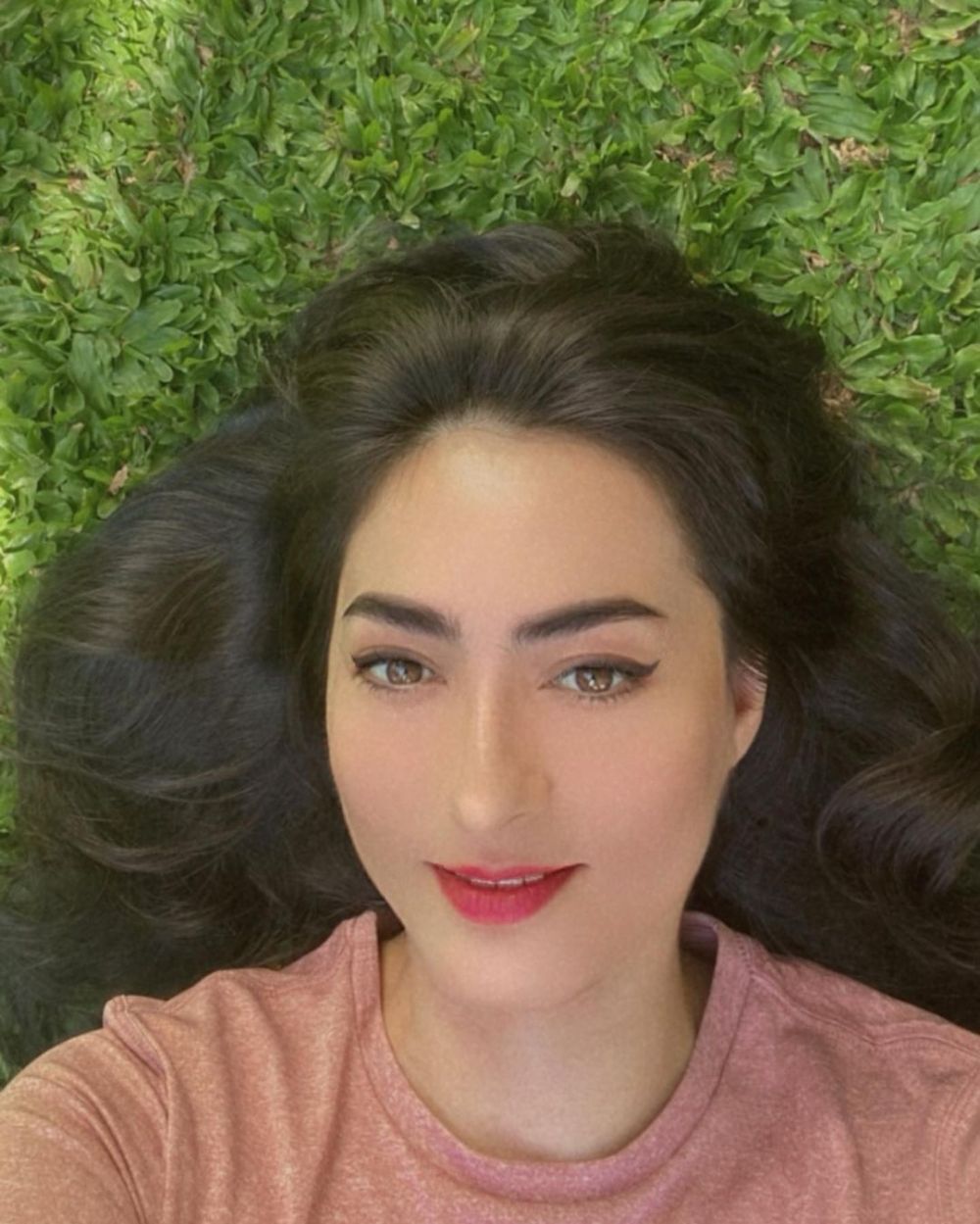 Mantan istri Affandy ini kini tak lagi jadi artis, 11 potret terbarunya kian menawan di usia 41 tahun