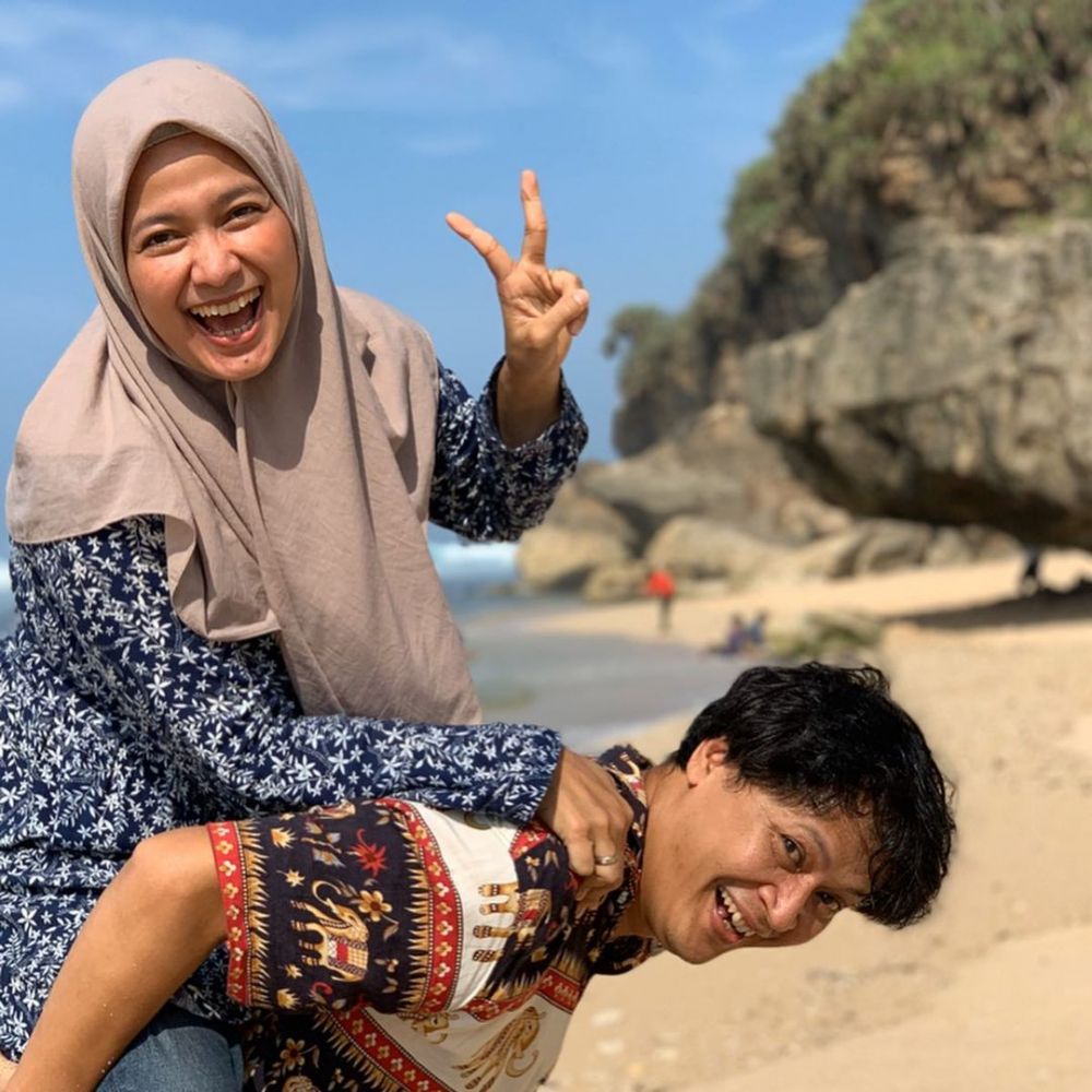 Model video klip Sheila On 7 ini ternyata sepupu Eros, ini 11 potret terbaru kian cantik pakai hijab