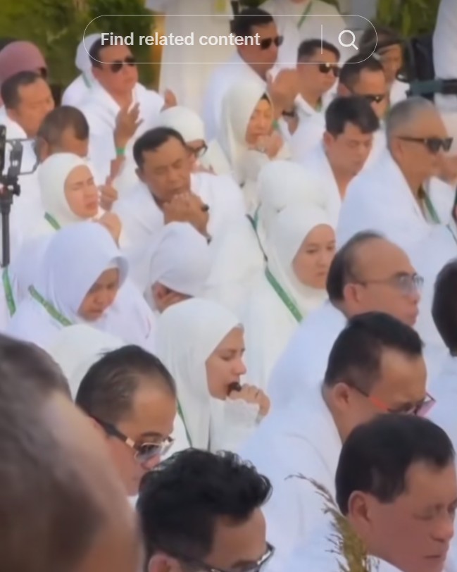 Diam-diam pergi haji, ini 9 potret Surya Insomnia bareng istri jalani ibadah di Tanah Suci