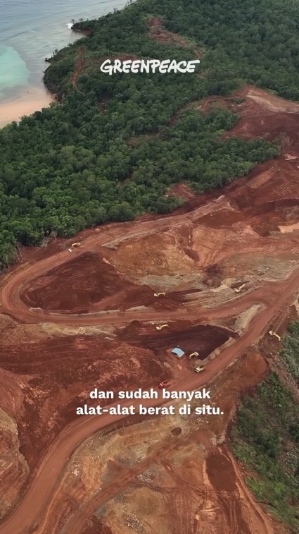 9 Potret Angela Gilsha menyusuri Raja Ampat, ungkap kondisi air laut mulai keruh