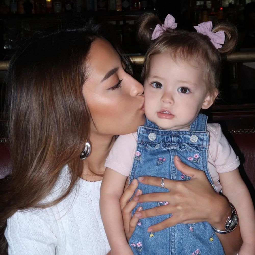 Jennifer Coppen kini tegaskan larang penggemar foto bareng Kamari, ternyata ini penyebab di baliknya