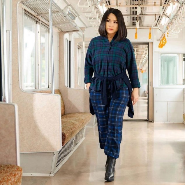 Eks peserta Miss World 1983 kini dijuluki diva Indonesia bak ABG di usia 59, 11 potret transformasinya