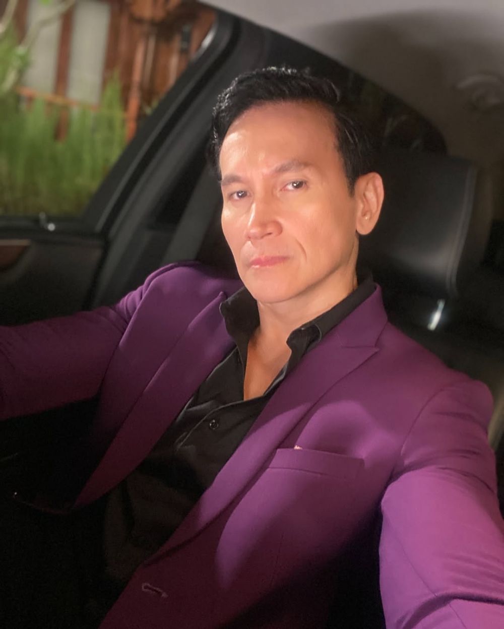 Model iklan minuman berenergi bareng Roy Marten kini jadi hot daddy di usia 50, 9 potret terbarunya