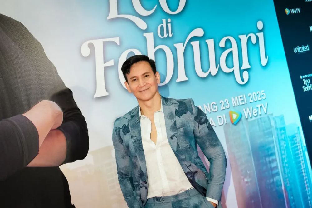 Model iklan minuman berenergi bareng Roy Marten kini jadi hot daddy di usia 50, 9 potret terbarunya