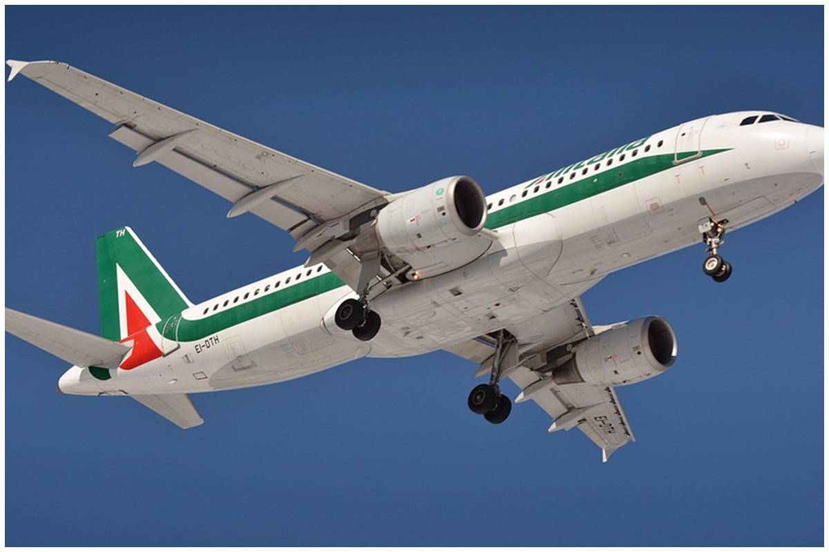 Keluarga penumpang Air India menunggu cemas di rumah sakit Ahmedabad, 30 jasad telah dievakuasi