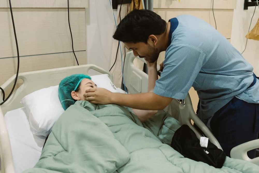 7 Potret Aaliyah Massaid melahirkan anak ke-1 bernama Ahmad Arash Omara Thariq, jalani operasi caesar