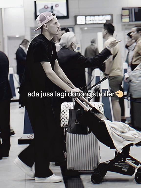 Liburan bareng Jennifer Coppen di Jepang, 7 potret Justin Hubner dekat dengan Kamari bak anak sendiri