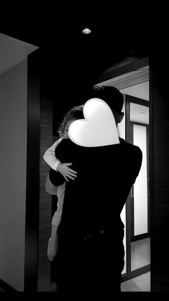 Liburan bareng Jennifer Coppen di Jepang, 7 potret Justin Hubner dekat dengan Kamari bak anak sendiri