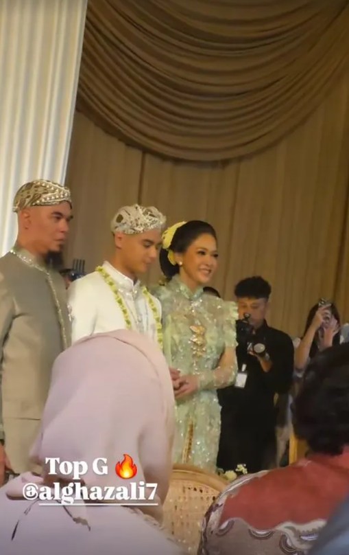 11 Potret akad nikah Al Ghazali dan Alyssa Daguise digelar intimate, maharnya pakai mata uang Euro