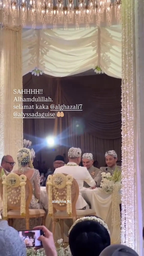 Bukan ayah tapi adik yang jadi wali nikah, 9 potret Andhika Daguise yang berprofesi selebgram