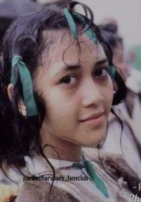 Potret wajah polos 10 seleb era 80-an saat remaja, kecantikan Lydia Kandou disebut mirip Kajol