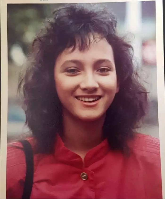 Potret wajah polos 10 seleb era 80-an saat remaja, kecantikan Lydia Kandou disebut mirip Kajol