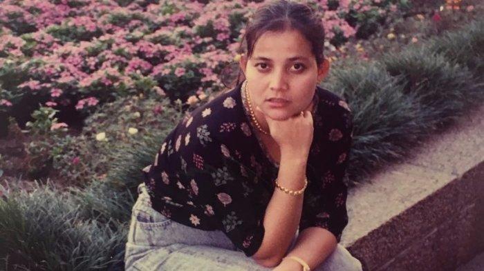 Potret wajah polos 10 seleb era 80-an saat remaja, kecantikan Lydia Kandou disebut mirip Kajol