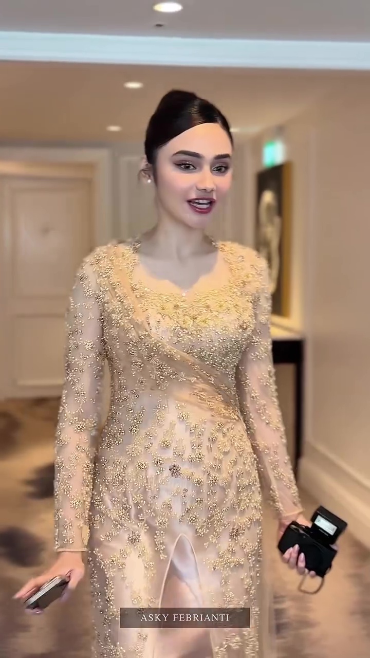 Pesonanya curi perhatian, 7 detail makeup Syifa Hadju di pernikahan Al-Alyssa ini flawless