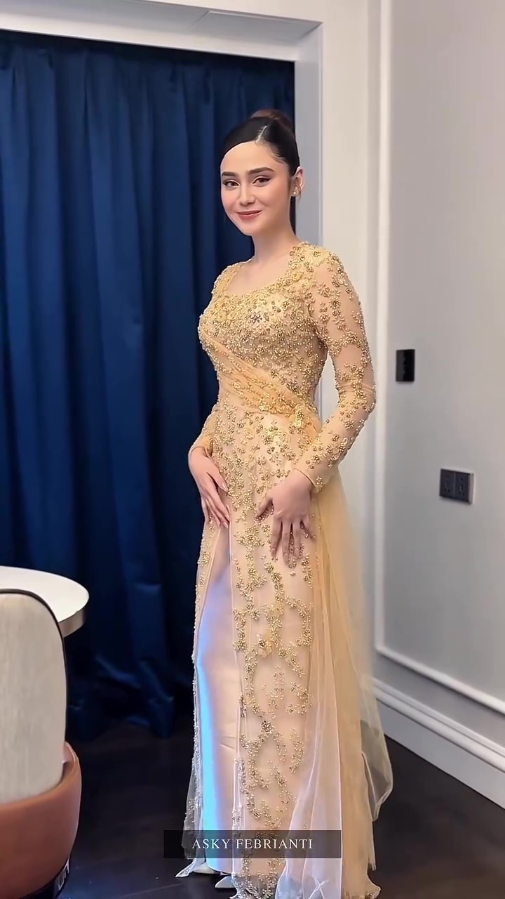 Pesonanya curi perhatian, 7 detail makeup Syifa Hadju di pernikahan Al-Alyssa ini flawless