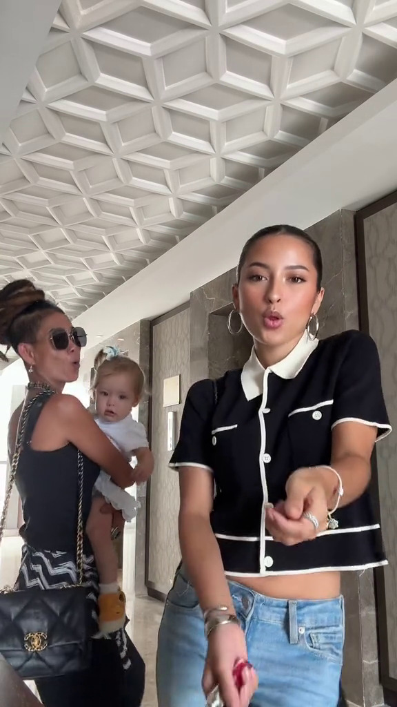 Jennifer Coppen dituding jauhkan Kamari dari keluarga Dali Wassink, sang mertua beri respons bijak