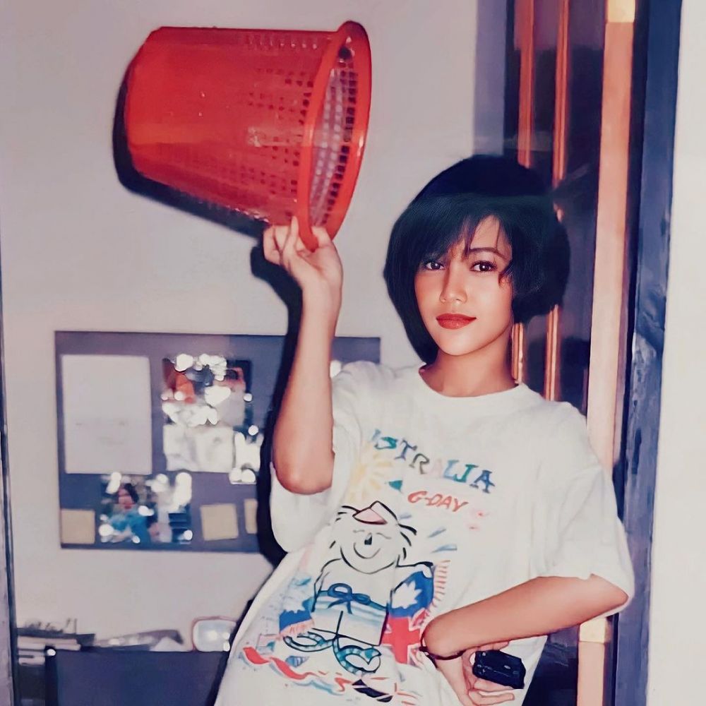 Potret jadul 7 orang tua seleb ini mirip artis populer, Maia Estianty mirip pacar Verrell Bramasta