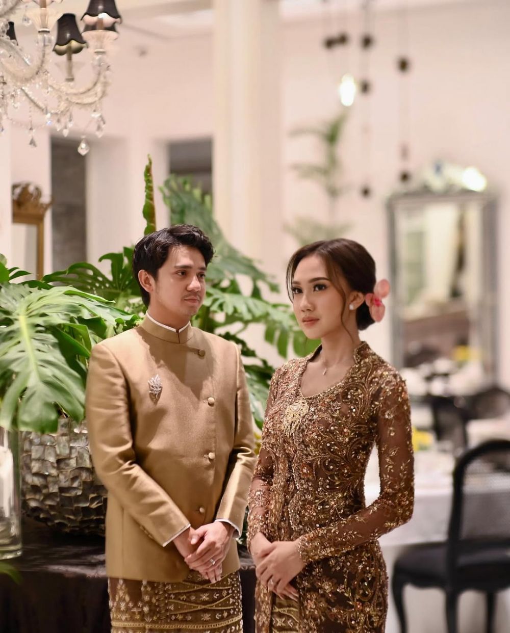 Pacaran selama 4 tahun kini siap menikah, ini 9 potret lamaran Arbani Yasiz dan Raissa Ramadhani