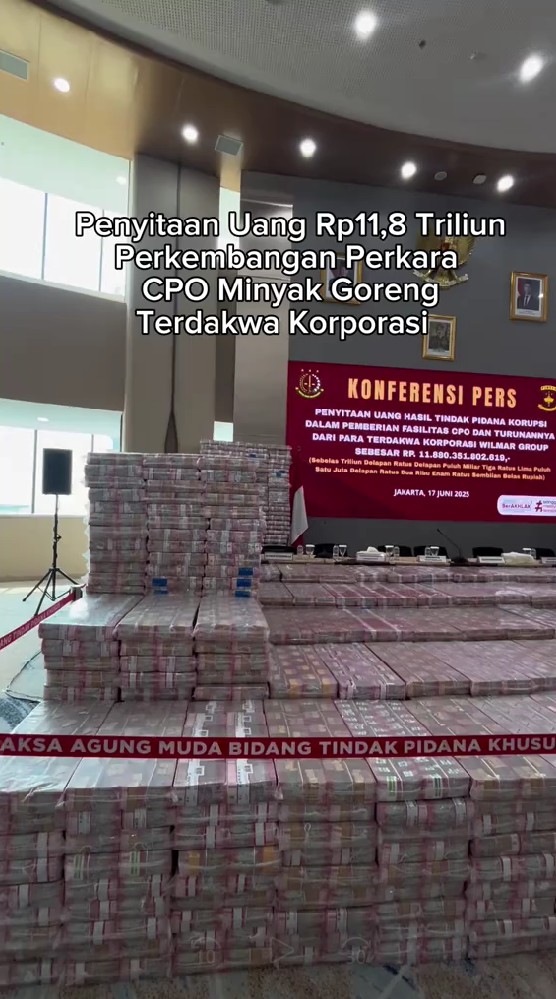 Terbesar sepanjang sejarah, ini 7 potret tumpukan uang Rp11,8 T yang disita Kejagung dari Wilmar Group