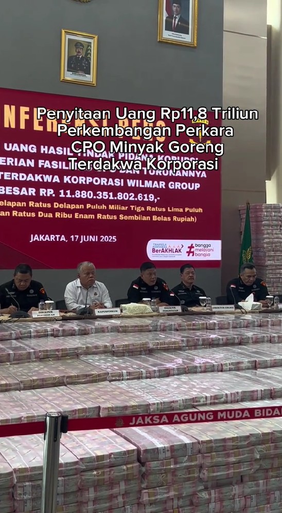 Terbesar sepanjang sejarah, ini 7 potret tumpukan uang Rp11,8 T yang disita Kejagung dari Wilmar Group