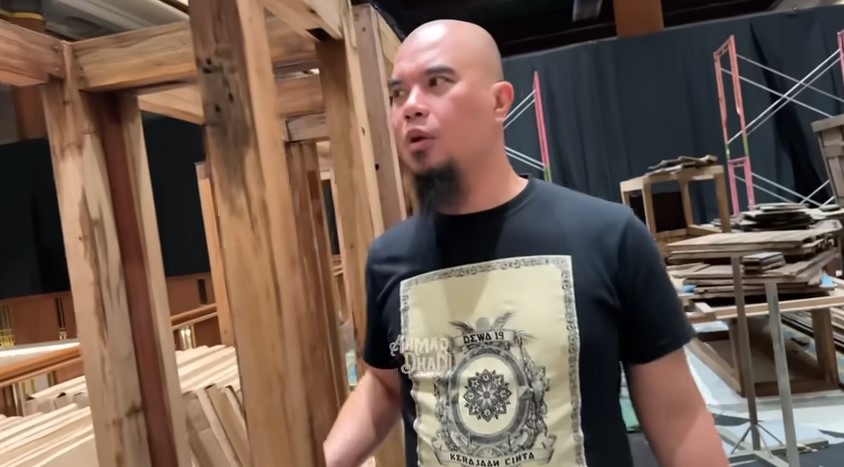 Ahmad Dhani ingin bersanding dengan eks istri di ngunduh mantu, Maia Estianty bantah lewat foto ini