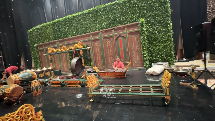 9 Potret penampakan dekorasi ngunduh mantu Al Ghazali, Ahmad Dhani pasang stupa Borobudur