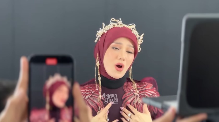 Bakal digelar bak konser, ini 7 potret persiapan Mulan Jameela nyanyi di ngunduh mantu Al Ghazali